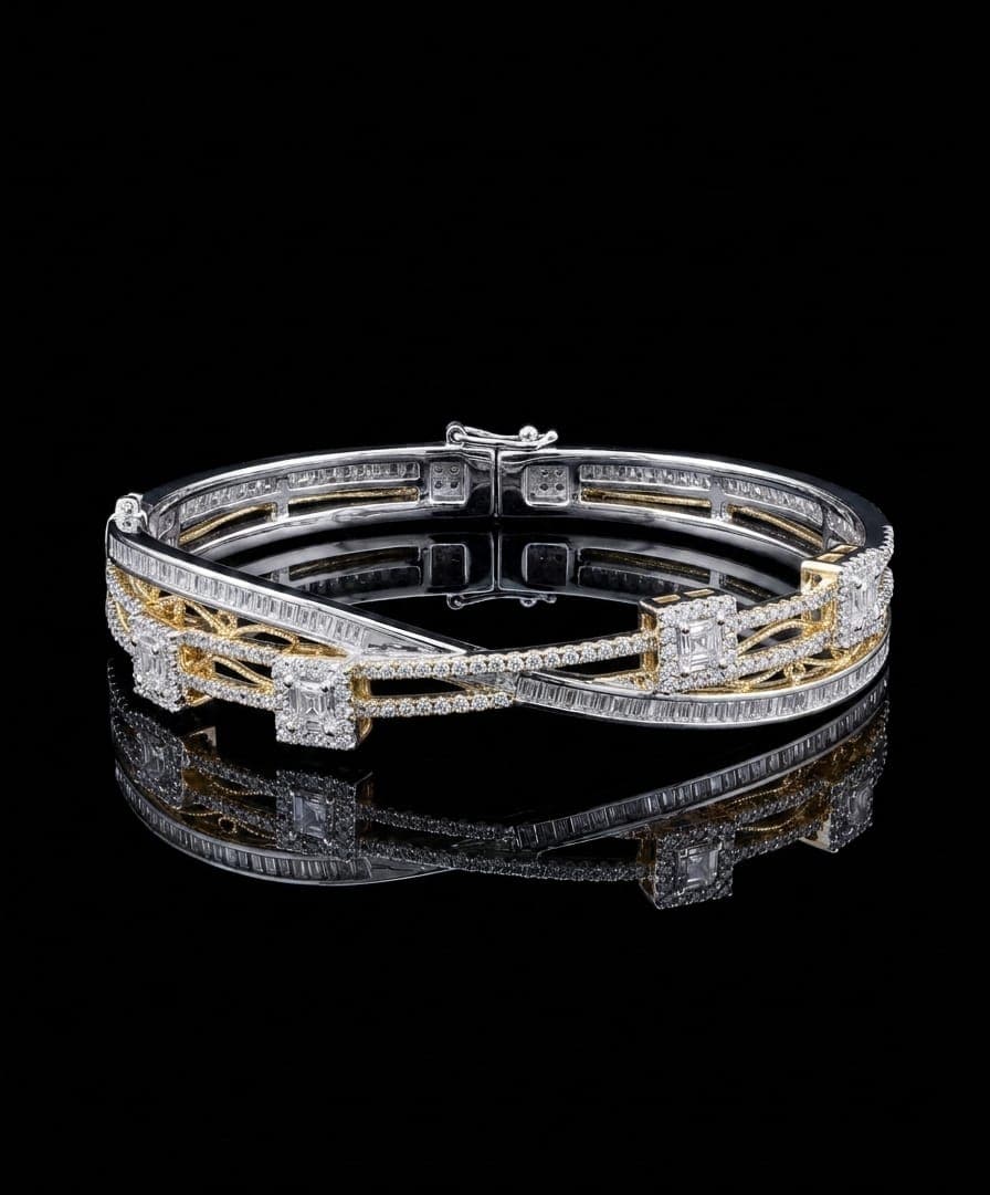 Diamond crossover bangle in white and yellow gold — Diamantte, Pune