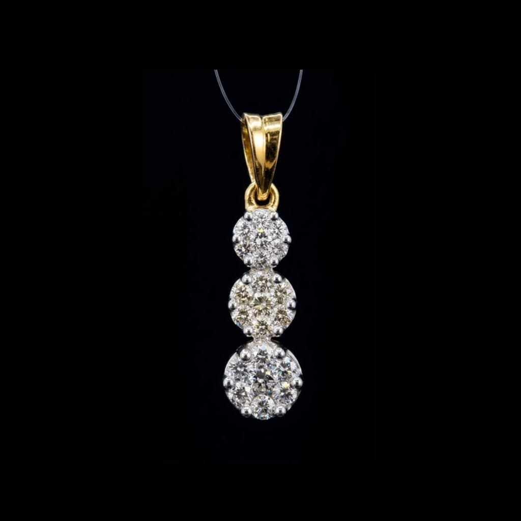 Triple Cluster Pendant — Diamantte Pune