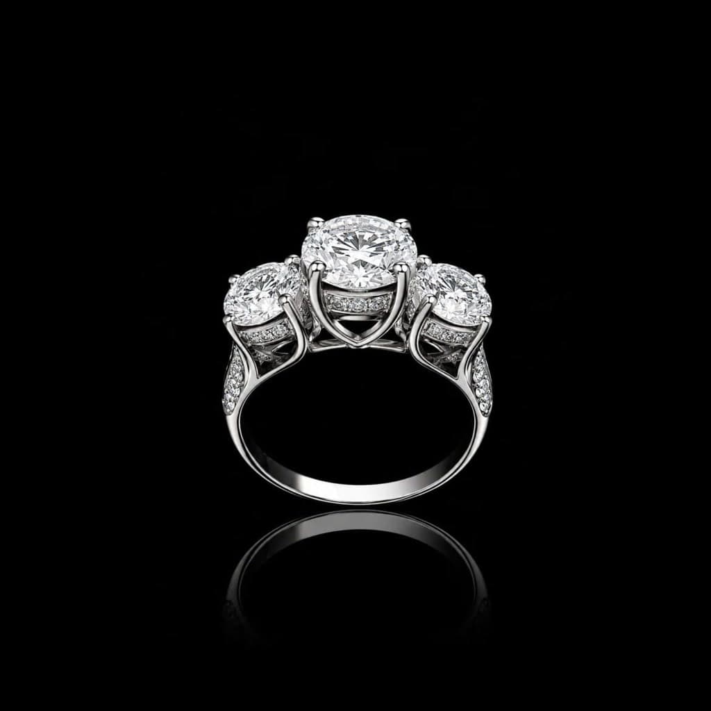 Three-Stone Engagement Ring — Diamantte Pune
