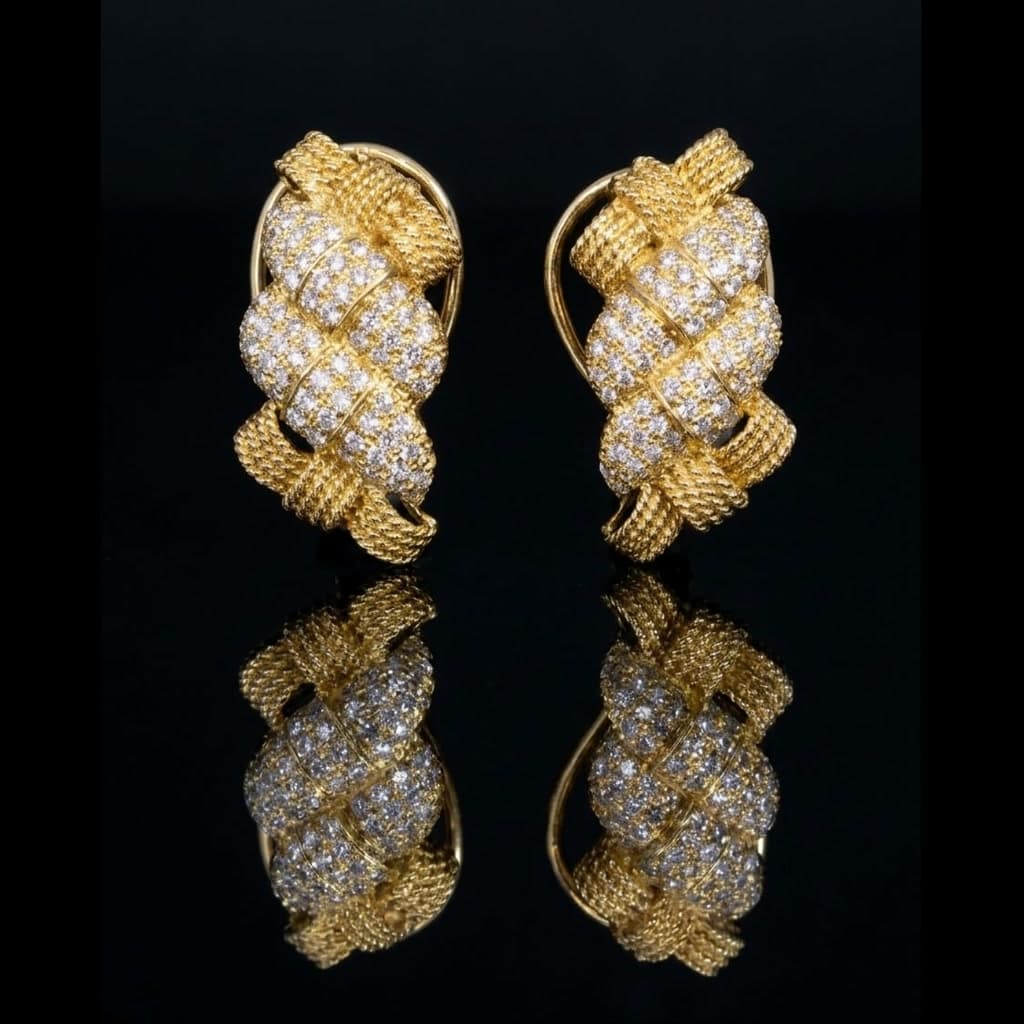 Woven Gold Diamond Huggies — Diamantte Pune