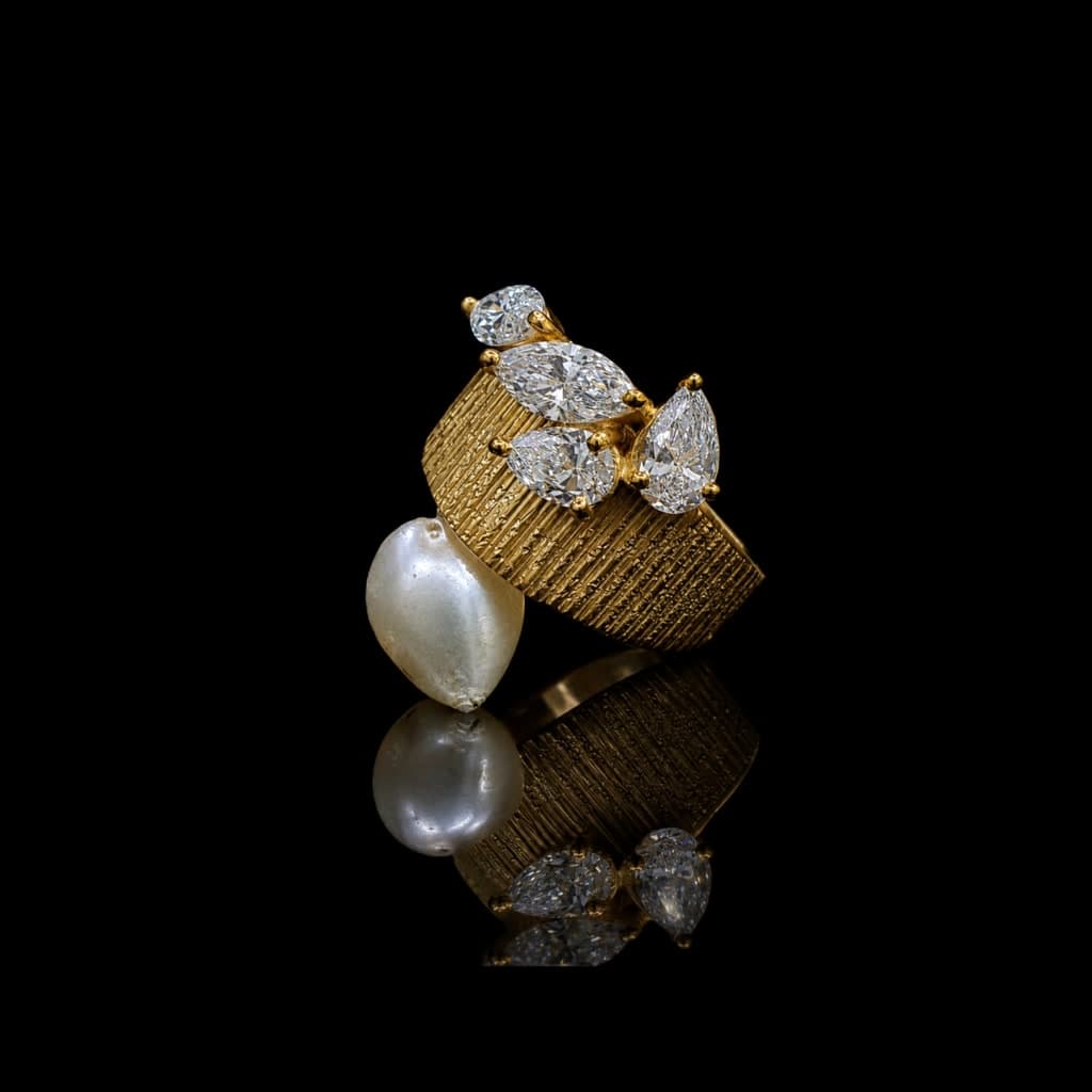 Pear Diamond Cascade Ring — Diamantte Pune