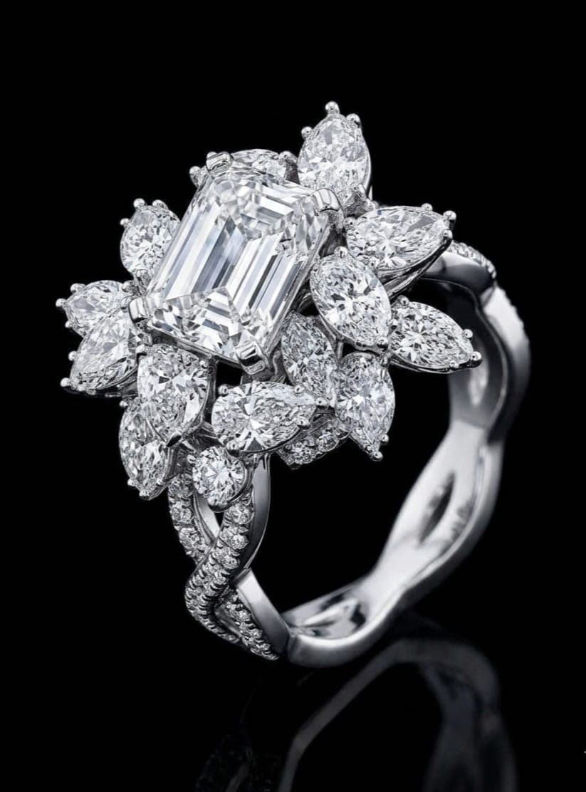 A custom-designed diamond flower cluster ring — Diamantte, Pune